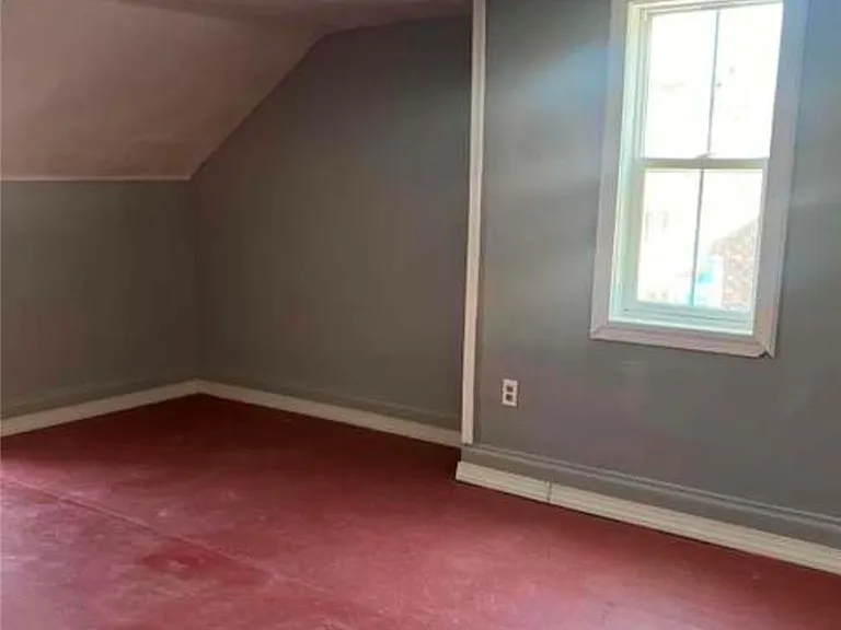 230 W Arlington St — Photo 8