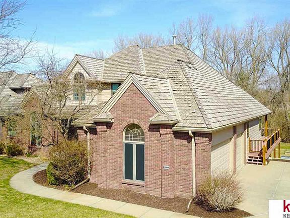 3rd image of 16622 Howard Cir