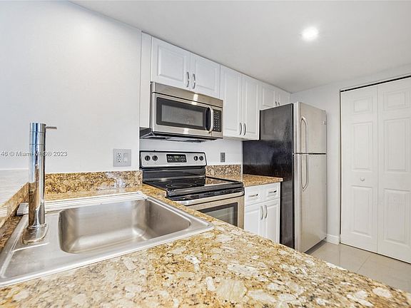 5th image of 770 Claughton Island Dr APT 1003