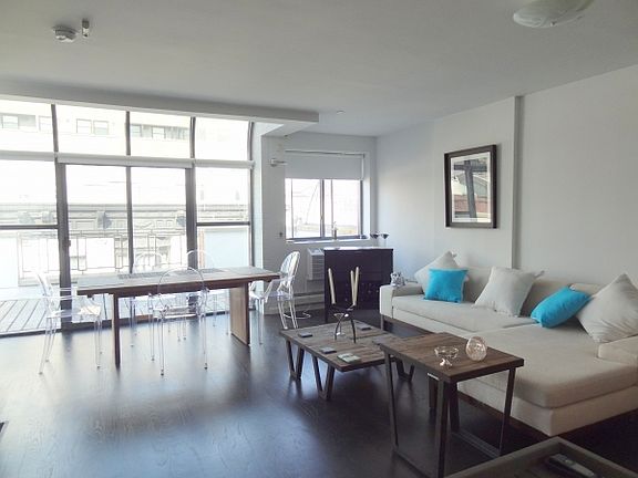 5th image of 182 Mulberry St APT 7