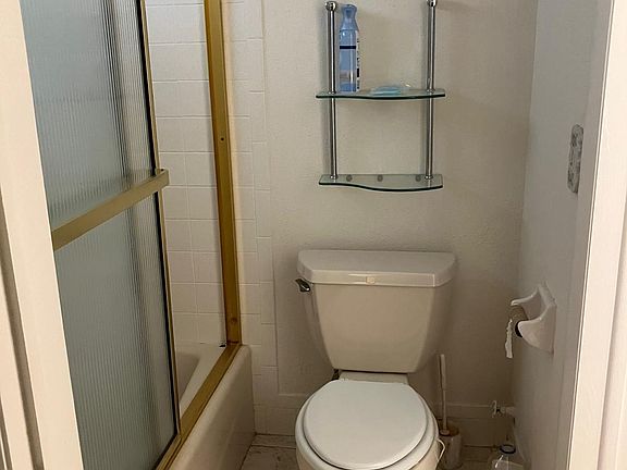 4th image of 5860 NW 64th Ave APT 202