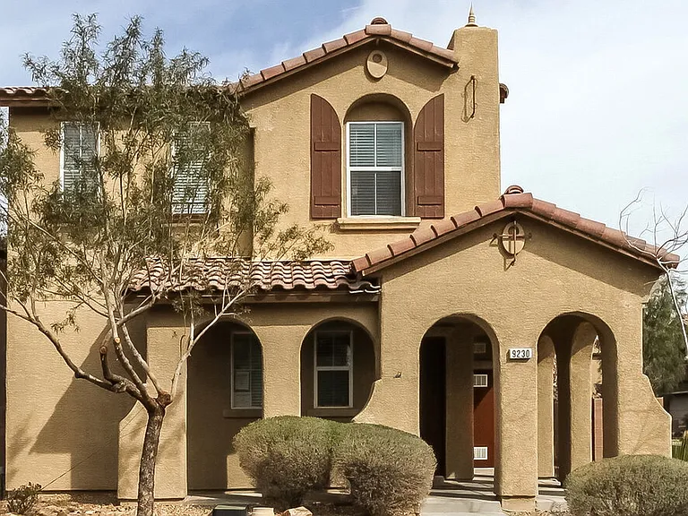 9230 Weeping Water Ave — Photo 1