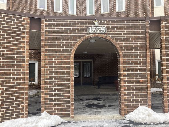 2nd image of 1575 Sandpebble Dr APT 339