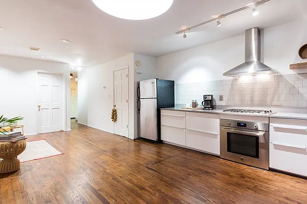 Rented by Compass | media 12