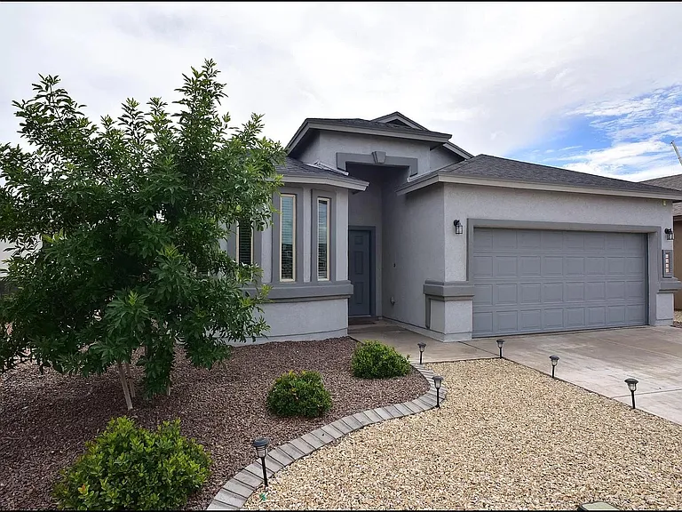 1016 Seahawk Pl — Photo 1