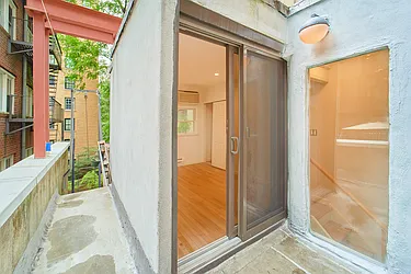 Rented by Living New York