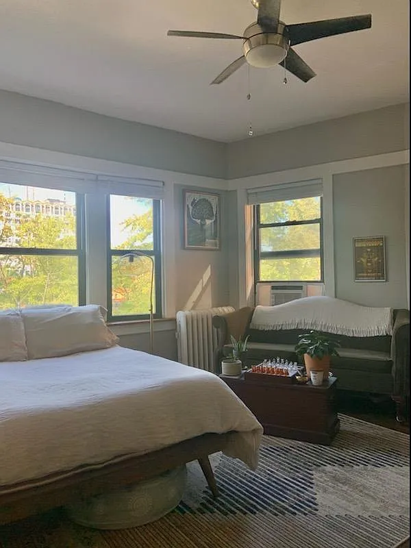 Building Photo - 327 W Webster Ave #2