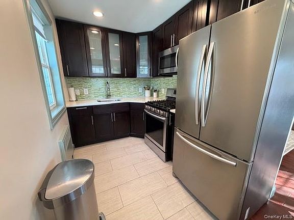 5th image of 224-39 Kingsbury ave Kingsbury ave #A