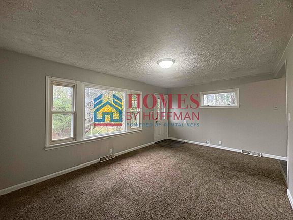 3rd image of 406 N Barker Ave