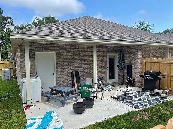 3rd image of 108 Poppy St #A