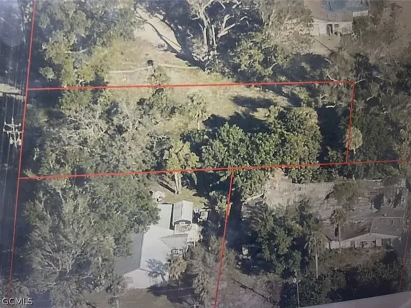 1412 Piney Rd, North Fort Myers, FL 33903