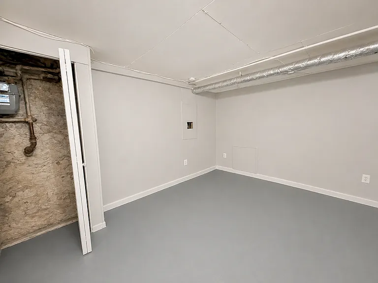2828 Ellicott Dr — Photo 11