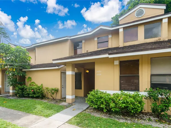 2229 SW 80th Ter #2229, Hollywood, FL 33025