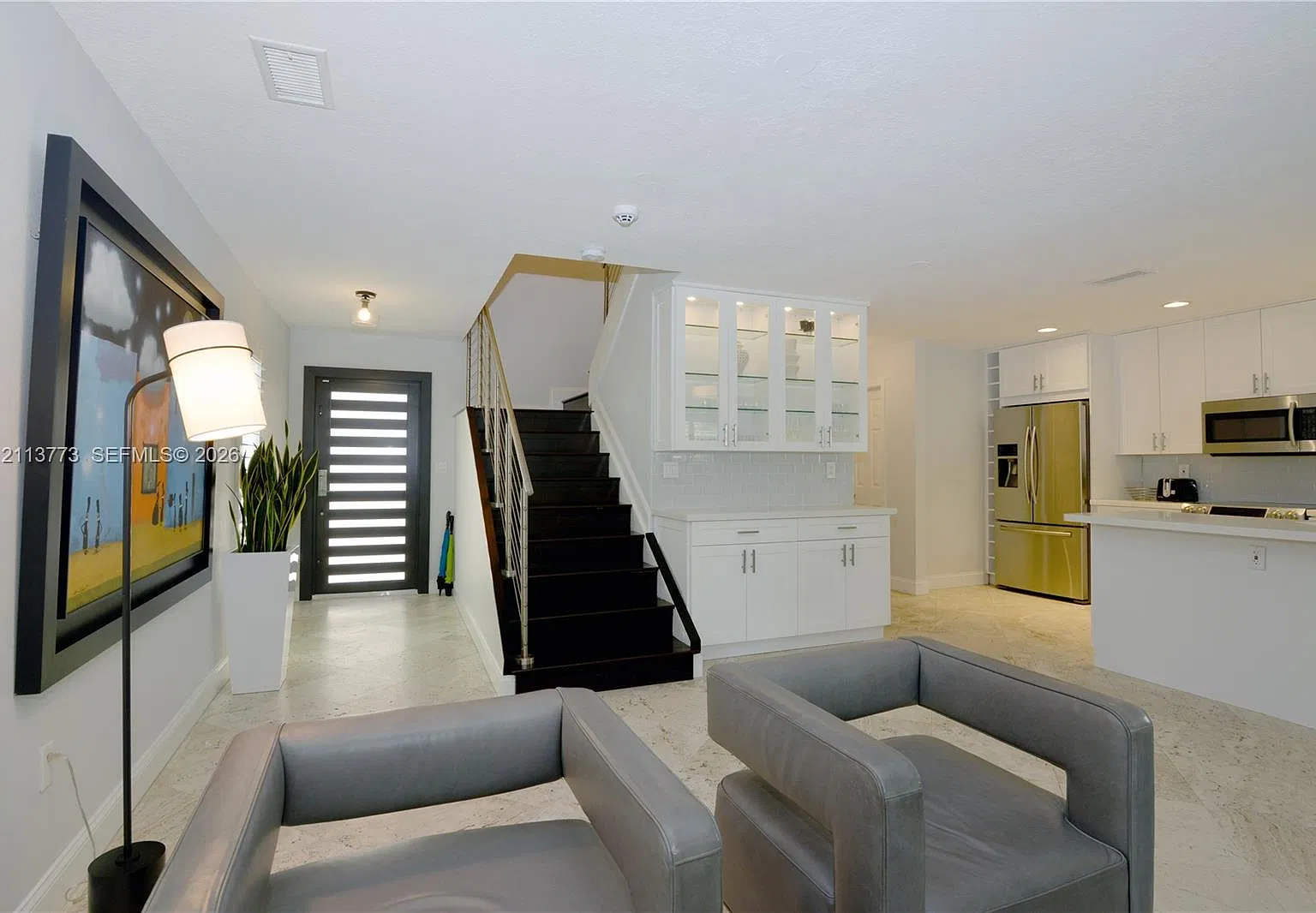 Shipping Matilda Condo — Photo 2