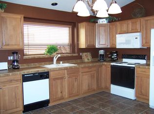 2512 W Straight Arrow Ln, Phoenix, AZ 85085