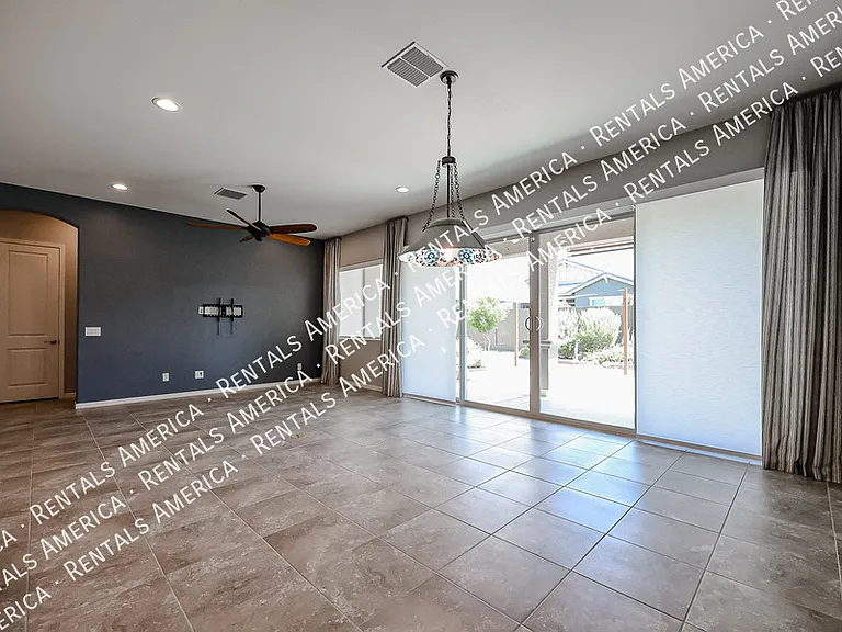 41335 W Almira Dr — Photo 9