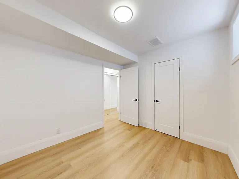 1252 Davenport Rd — Photo 34