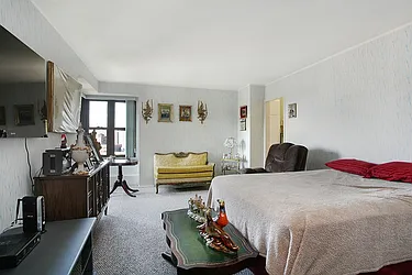 Sold by Citi Habitats