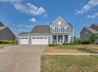 9361 Winfield Ln, North Ridgeville, OH 44039