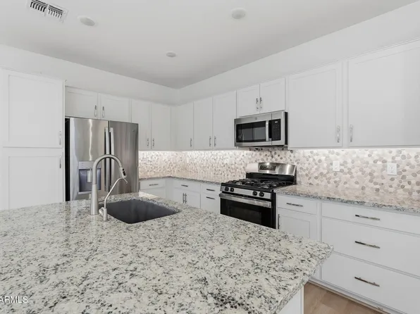 2781 S Comanche Drive, Chandler, AZ 85286