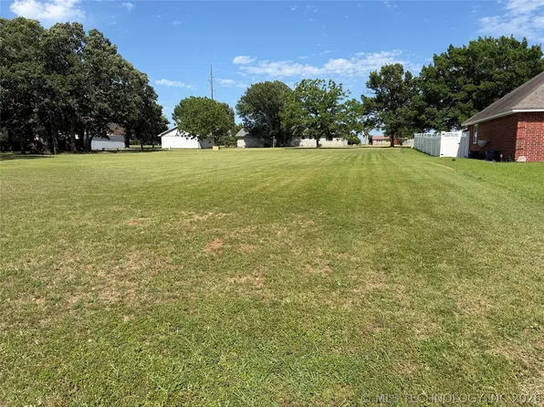 1634 Brentwood Cir, Ardmore, OK 73401