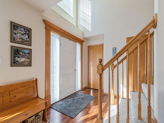 4th image of 3914 Westlawn Dr