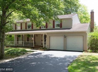 8069 Athena St, Springfield, VA 22153