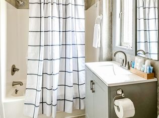 22 C St #11, Hampton, NH 03842