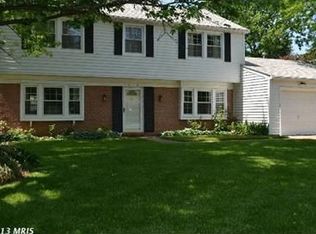 4118 Middle Ridge Dr, Fairfax, VA 22033