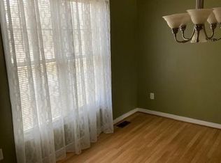 800 Warwick Village Dr, Richmond, VA 23224