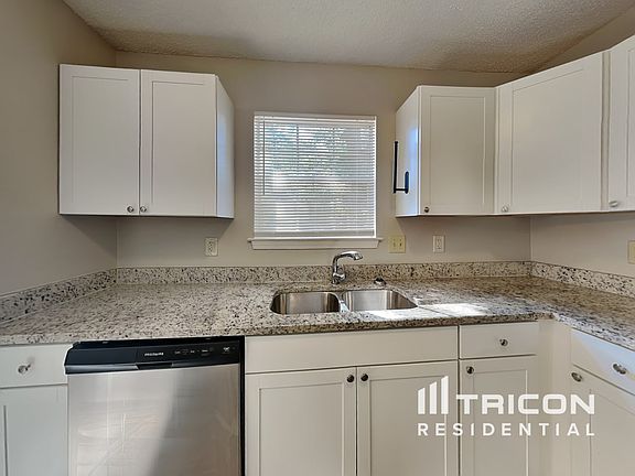 5th image of 1684 Watercrest Cir