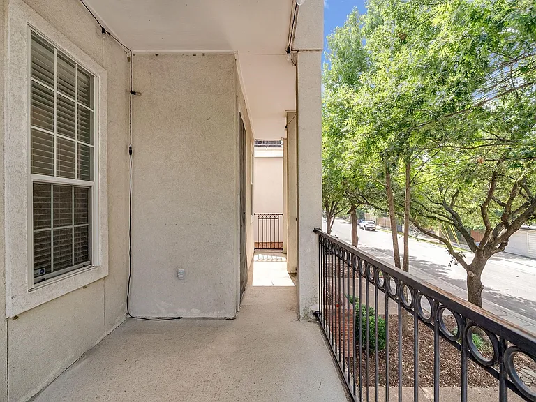 5836 La Vista Dr — Photo 18