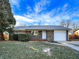 469 Springdale Dr, Whiteland, IN