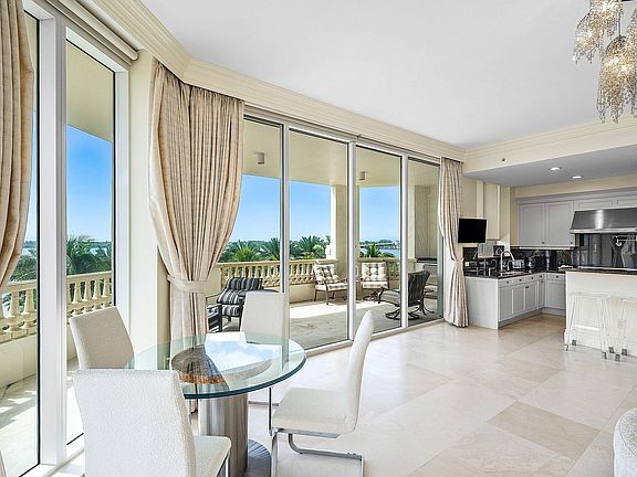 3rd image of 3000 S Ocean Blvd APT 402