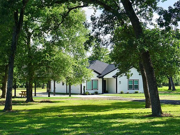 3rd image of 39645 Bosque Rd