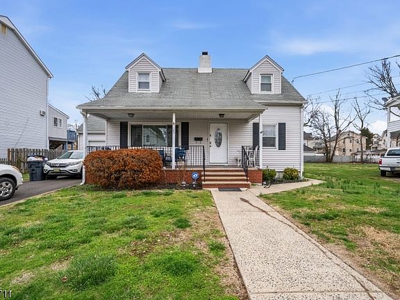 2nd image of 125 Linden Ave