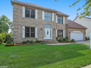 655 N Hundley St, Hoffman Estates, IL 60169
