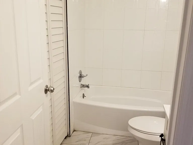 3633 Meriden Ave #A — Photo 15