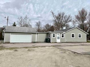 107 N Greenbriar Rd, Muncie, IN 47304