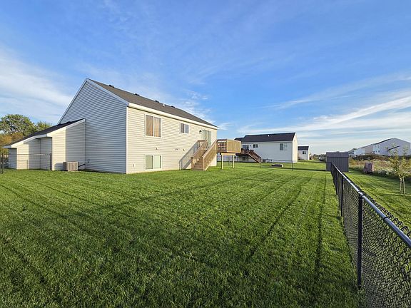 2nd image of 4266 Old Farm Dr