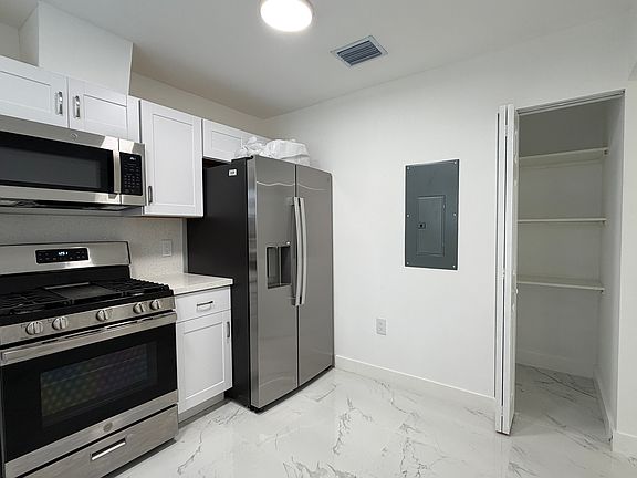 4th image of 20143 SW 89th Ave #2043