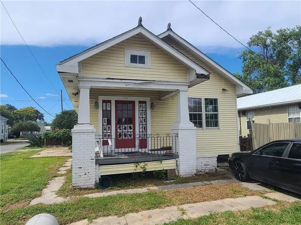 518 Esteban St, Arabi, LA 70032