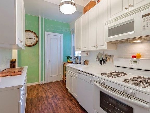 2nd image of 240 W 98th St #4K