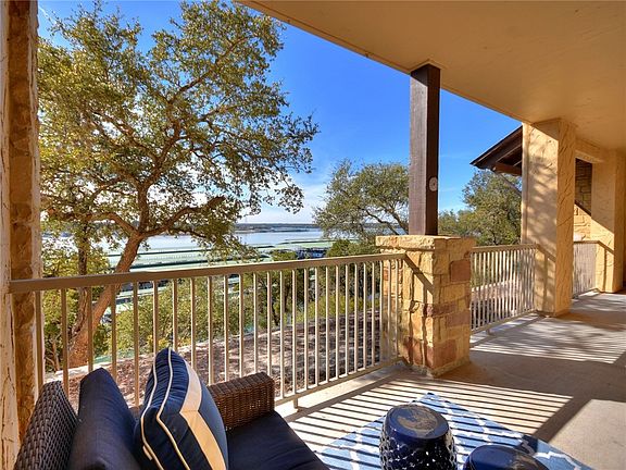 3rd image of 6704 Lantern View Dr APT 101