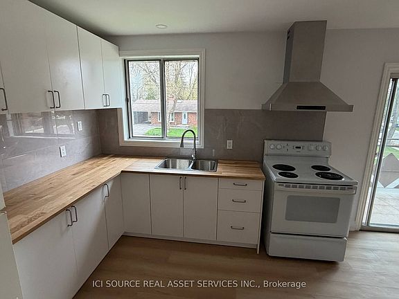 3rd image of 3 Faulkner St #4