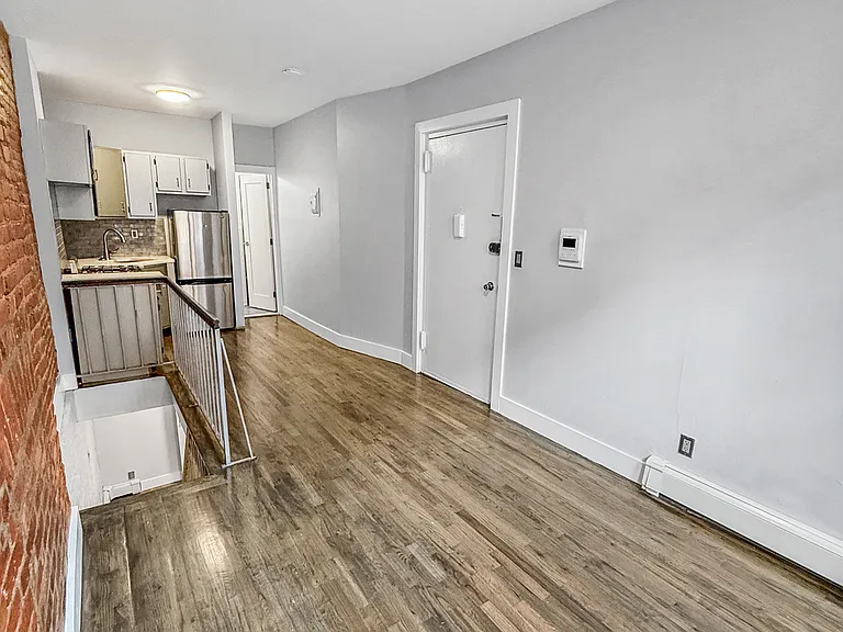 647 President St #1A — Photo 4