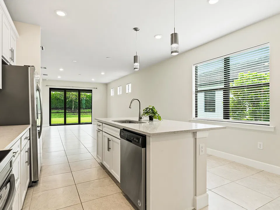 2244 Yellowfin Cir