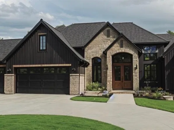 8539 N Booth Ave, Kansas City, MO 64157