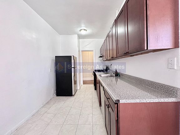5th image of 536 Fort Washington Ave APT 2B