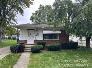 4538 Dudley St, Dearborn Heights, MI 48125